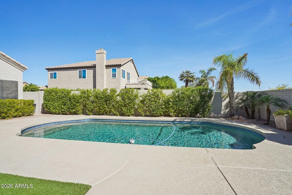 Image 37 of property listing at 1621 W SOUTH FORK Drive, Phoenix, AZ 85045