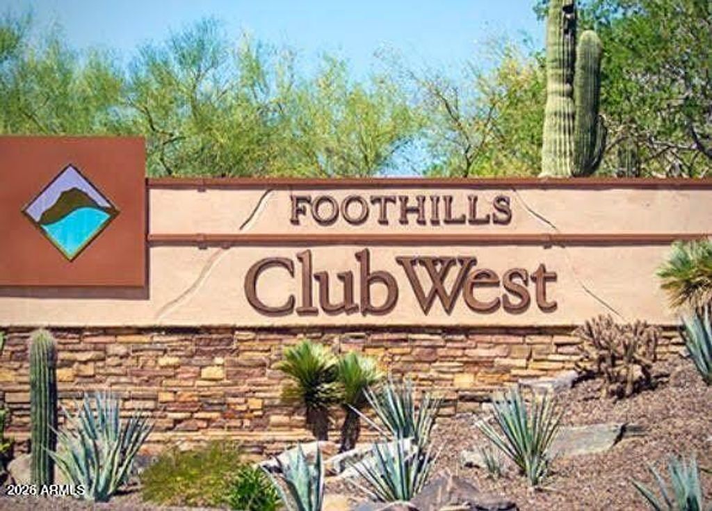 Image 40 of property listing at 1621 W SOUTH FORK Drive, Phoenix, AZ 85045