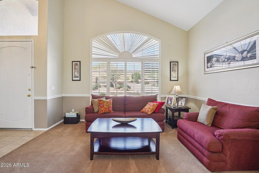 Image 7 of property listing at 1621 W SOUTH FORK Drive, Phoenix, AZ 85045