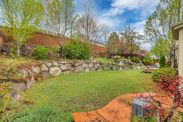 2462 W STONEHAVEN LOOP, Lehi, UT 84043