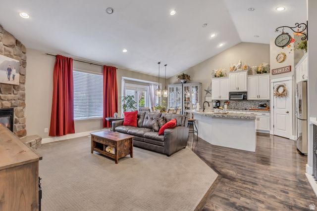 2462 W STONEHAVEN LOOP, Lehi, UT 84043