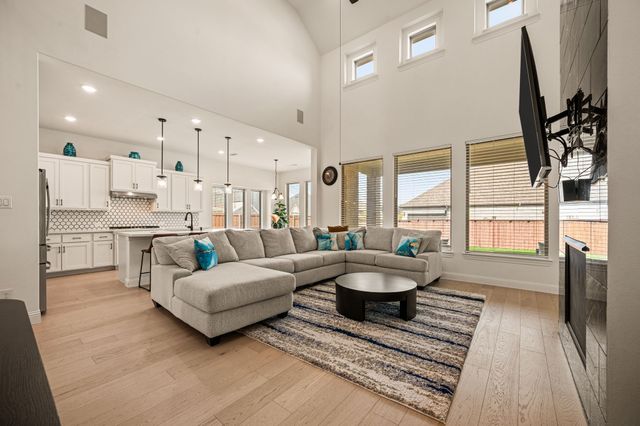 2008 Hamilton Park Drive, Mansfield, TX 76063