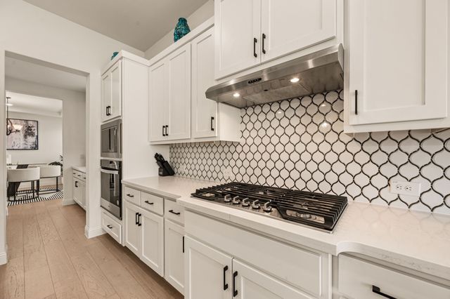 2008 Hamilton Park Drive, Mansfield, TX 76063