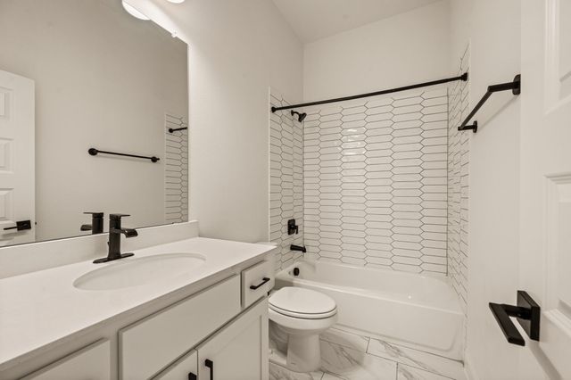 2008 Hamilton Park Drive, Mansfield, TX 76063