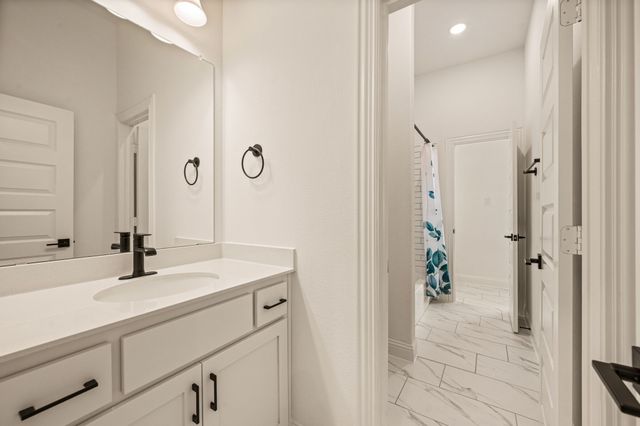 2008 Hamilton Park Drive, Mansfield, TX 76063