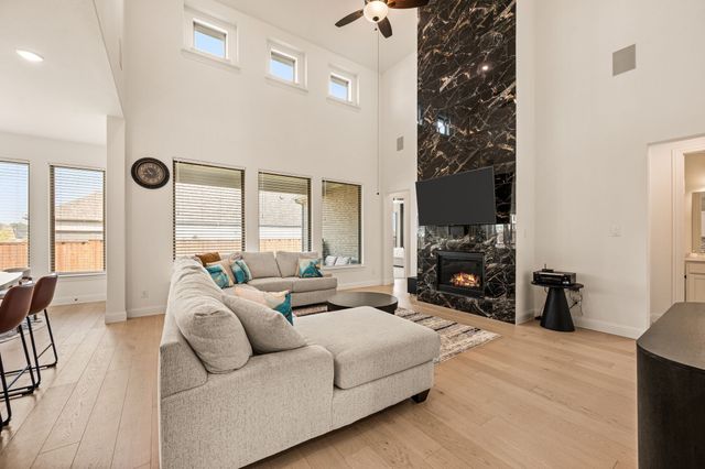 2008 Hamilton Park Drive, Mansfield, TX 76063
