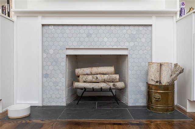 6404 McGee Street, Kansas City, MO 64113