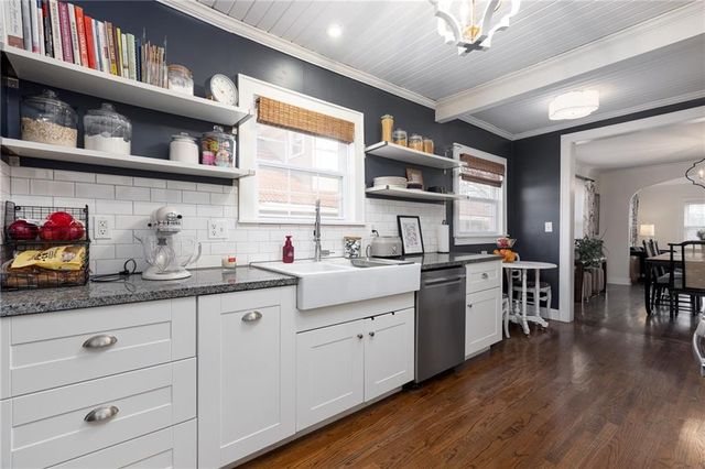 6404 McGee Street, Kansas City, MO 64113