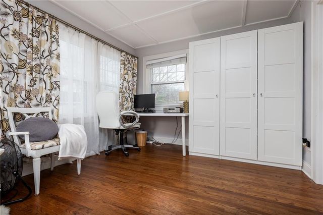 6404 McGee Street, Kansas City, MO 64113