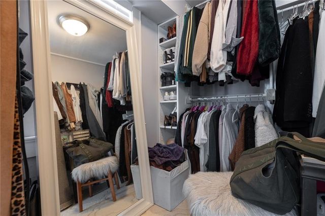 6404 McGee Street, Kansas City, MO 64113