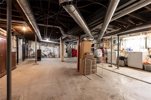 6404 McGee Street, Kansas City, MO 64113