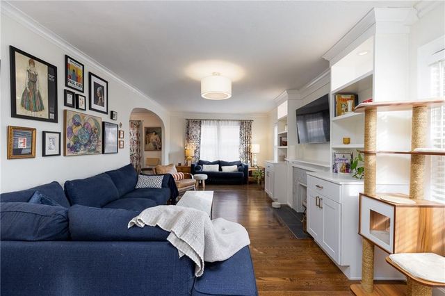 6404 McGee Street, Kansas City, MO 64113