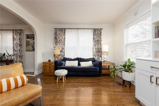 6404 McGee Street, Kansas City, MO 64113