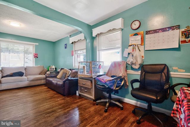 251 NICHOLSON ST NE, Washington, DC 20011