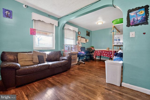 251 NICHOLSON ST NE, Washington, DC 20011