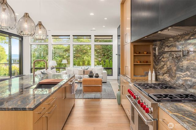 721 2nd Street S, Kirkland, WA 98033
