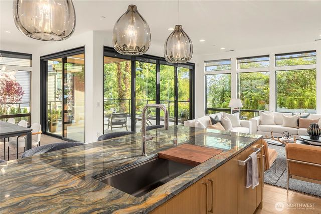 721 2nd Street S, Kirkland, WA 98033