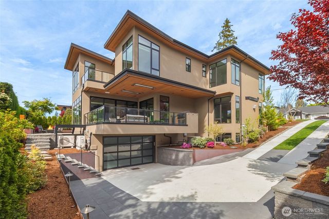 721 2nd Street S, Kirkland, WA 98033