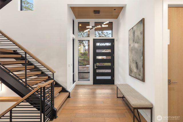 721 2nd Street S, Kirkland, WA 98033