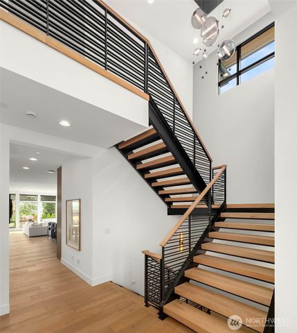 721 2nd Street S, Kirkland, WA 98033