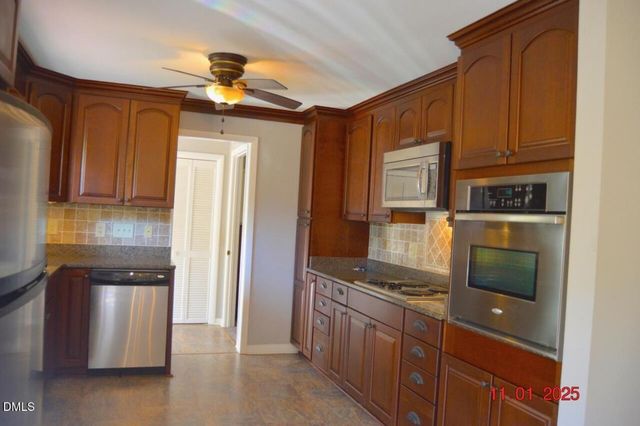 102 E Stevens Street, Smithfield, NC 27577