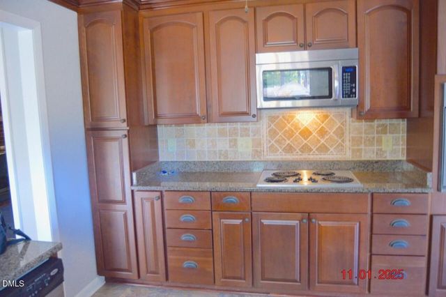 102 E Stevens Street, Smithfield, NC 27577