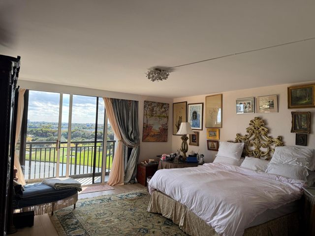 2427 Presidential Way 803, West Palm Beach, FL 33401