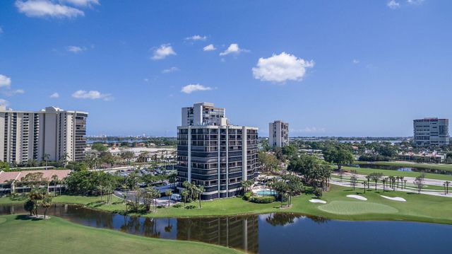 2427 Presidential Way 803, West Palm Beach, FL 33401