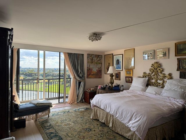 2427 Presidential Way 803, West Palm Beach, FL 33401