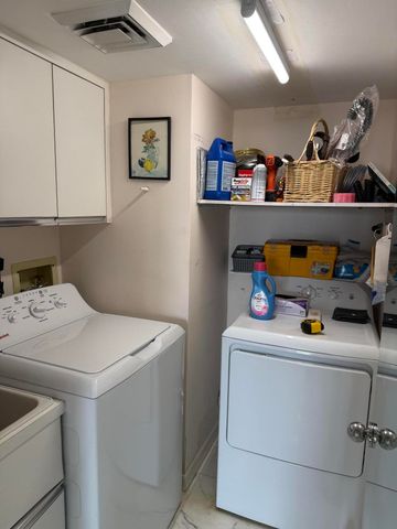 2427 Presidential Way 803, West Palm Beach, FL 33401