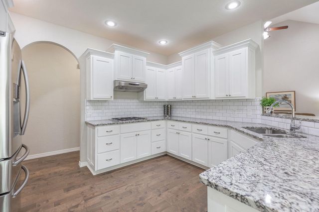 2360 Emory Creek Boulevard, Branson, MO 65616