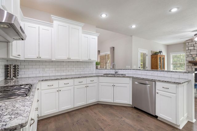 2360 Emory Creek Boulevard, Branson, MO 65616