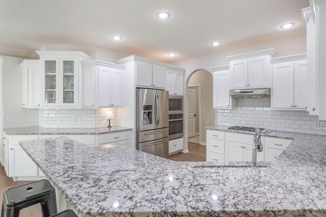 2360 Emory Creek Boulevard, Branson, MO 65616