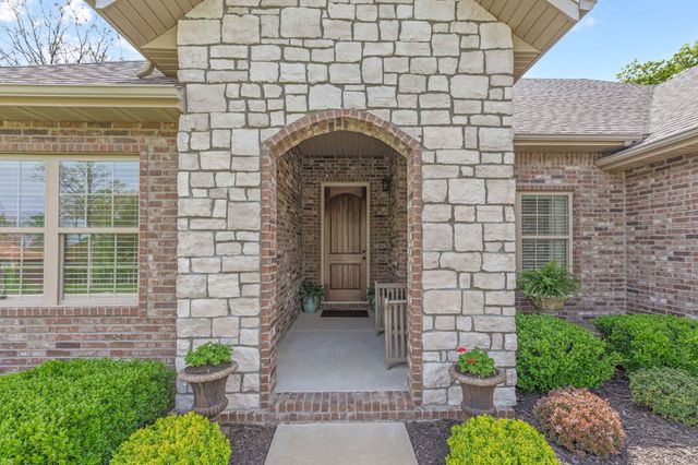 2360 Emory Creek Boulevard, Branson, MO 65616