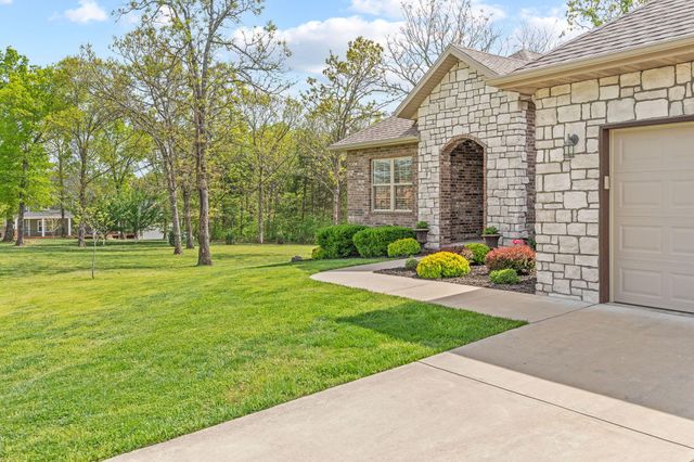 2360 Emory Creek Boulevard, Branson, MO 65616