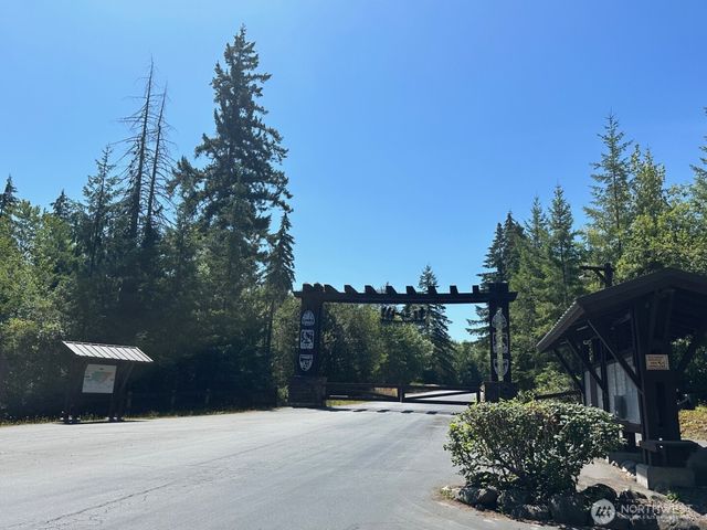 44302 32nd Ave E, Eatonville, WA 98328
