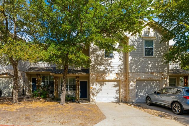 512 Eberhart LN 1905, Austin, TX 78745