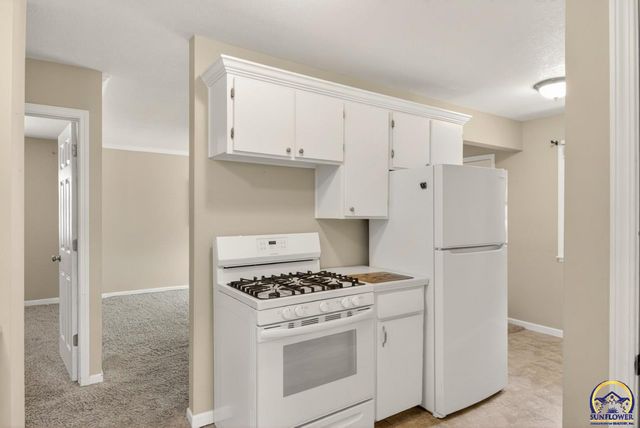 3717 SE Humboldt ST, Topeka, KS 66609