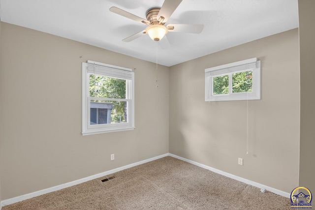 3717 SE Humboldt ST, Topeka, KS 66609
