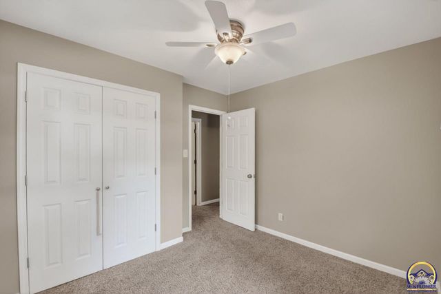 3717 SE Humboldt ST, Topeka, KS 66609