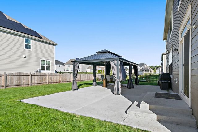 1870 Chandolin Lane, Elgin, IL 60124
