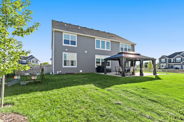 1870 Chandolin Lane, Elgin, IL 60124
