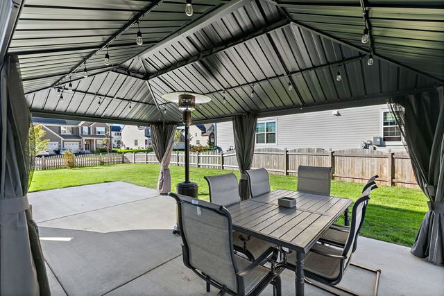 1870 Chandolin Lane, Elgin, IL 60124