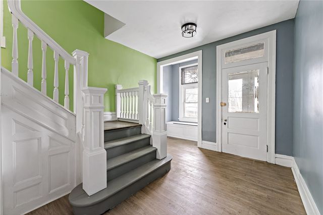 317 Kearsarge St, Mt Washington, PA 15211