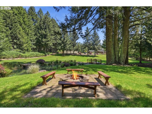 25699 S SPRINGWATER Rd, Estacada, OR 97023