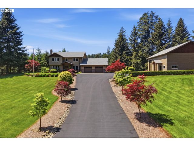 25699 S SPRINGWATER Rd, Estacada, OR 97023