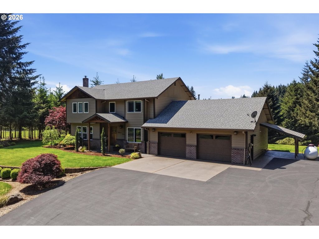 25699 S SPRINGWATER Rd, Estacada, OR 97023