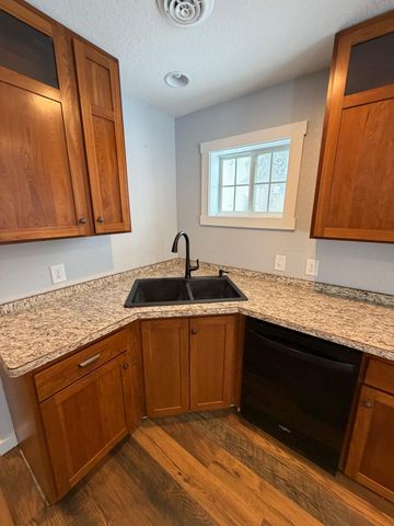 820 S Sixth Street S, Lake City, MN 55041