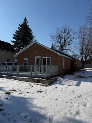 820 S Sixth Street S, Lake City, MN 55041