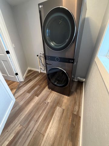 820 S Sixth Street S, Lake City, MN 55041